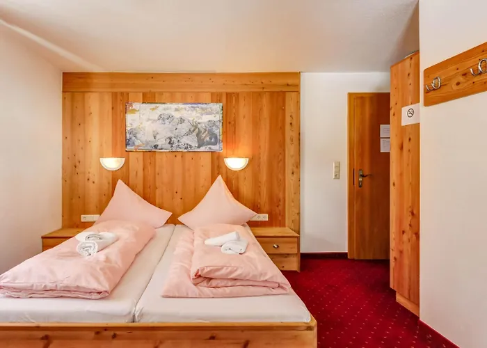 In Near Soelden Lift * لانغنفلد