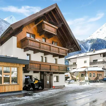 In Near Soelden Lift * Längenfeld